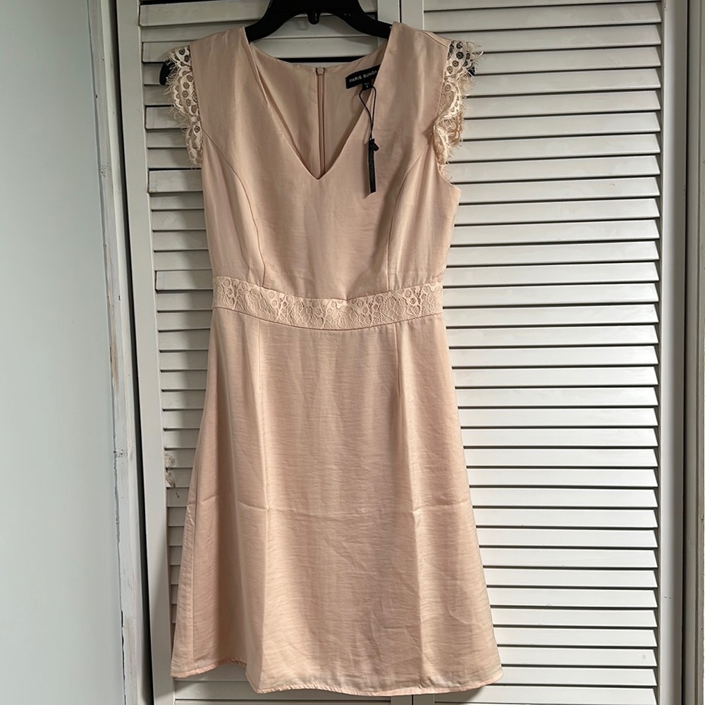 Women’s Paris Sunday Dress NWT